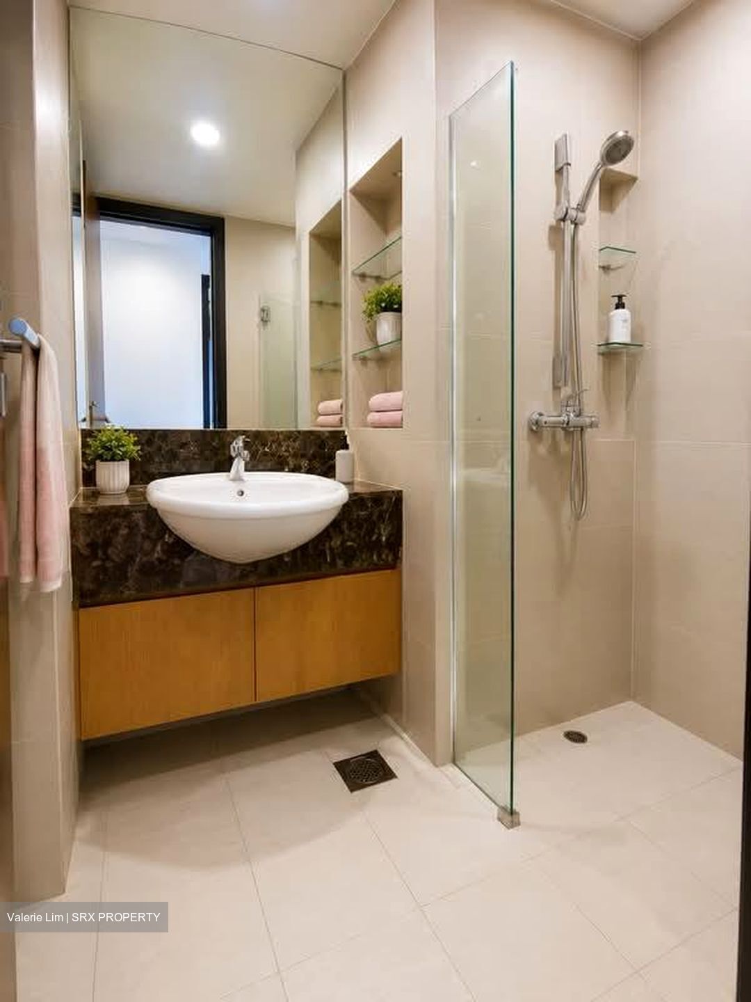 One Fort (D15), Condominium #586257721